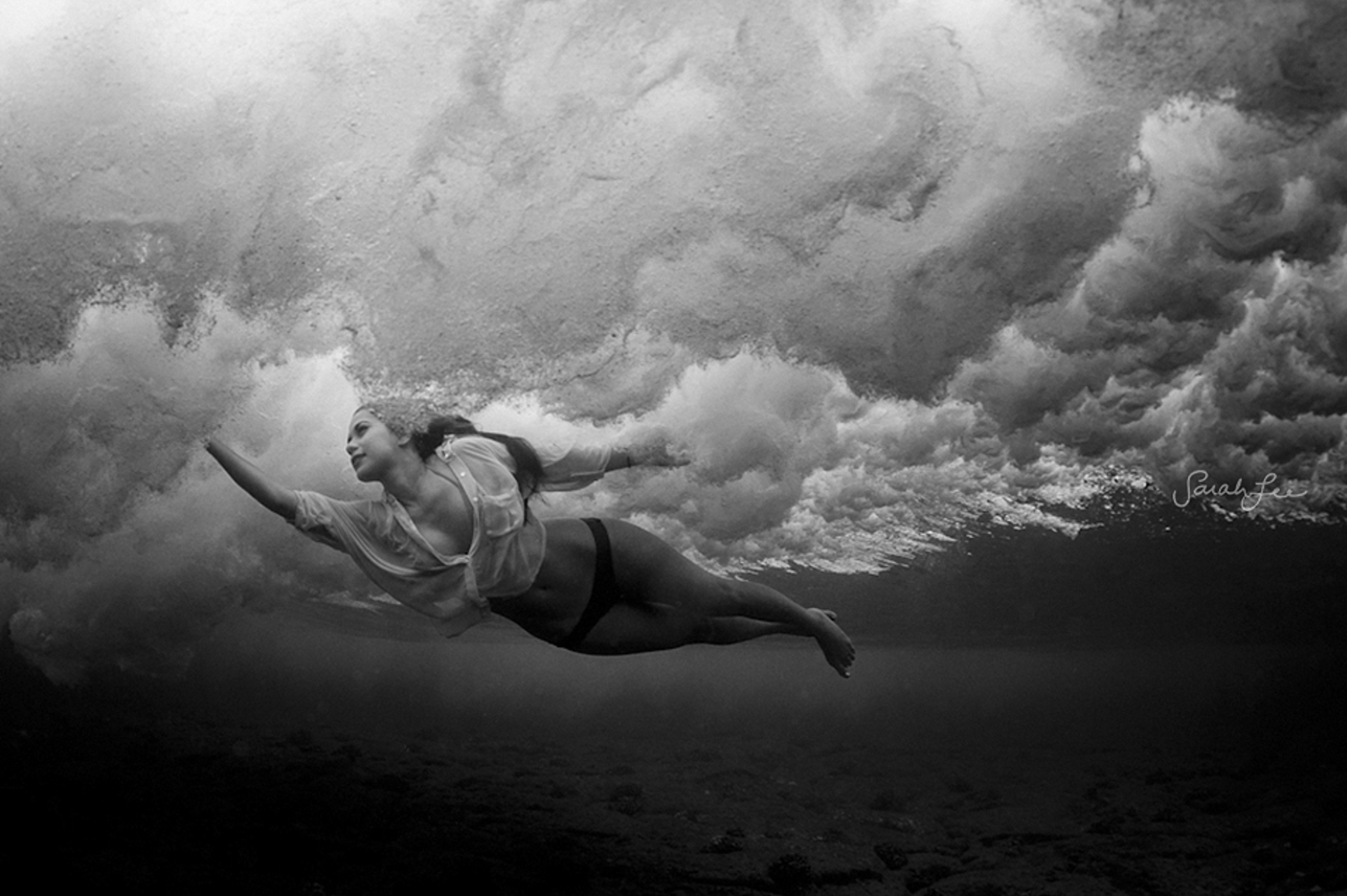 The Beautiful And Surreal Sensuality Of Sarah Lee’s Underwater Photos
