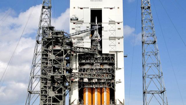 Photo Of NASA’s Newest Manned Spaceship Ready For Launch