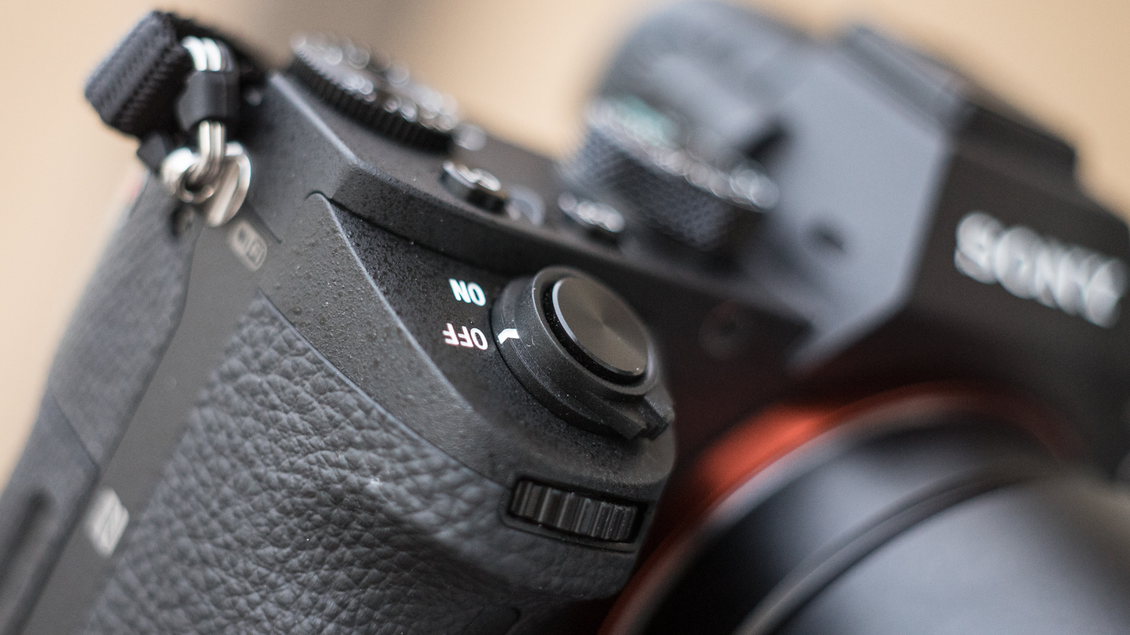 Sony A7 Mark II Hands-On: Here’s What 5-Axis Stabilisation Can Do