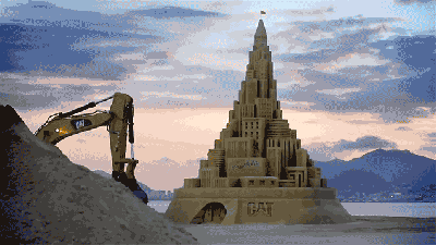 Excavators Build And Then Destroy The World’s Tallest Sand Castle