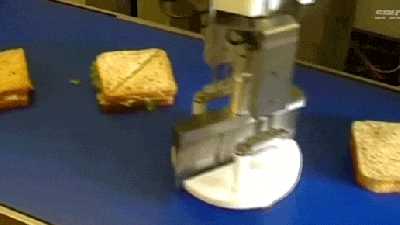 Magic Ultrasonic Cutting Machine Perfectly Slices Sandwiches In Half