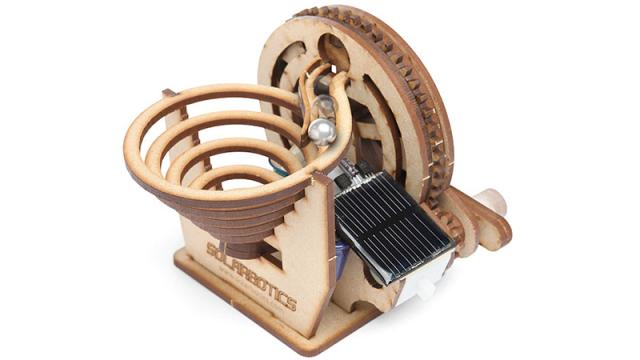 This Ball Machine Fakes Perpetual Motion As Long As The Sun Is Shining
