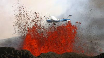 Spectacular Photo Of Aeroplane Flying By Volcano’s Molten Lava Eruption