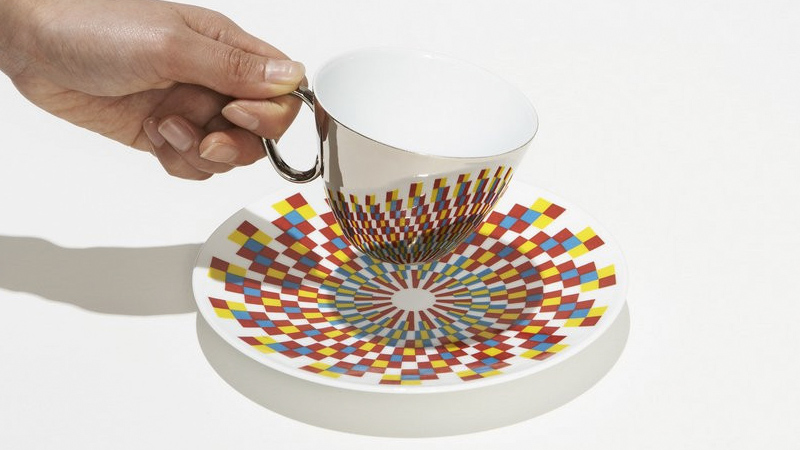 Mirrored Tea Cups Perfectly Match These Patterned Saucers