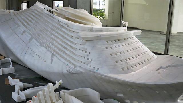 An Artist 3D Printed 100,000 Parts To Make This 26-Foot Long Sculpture