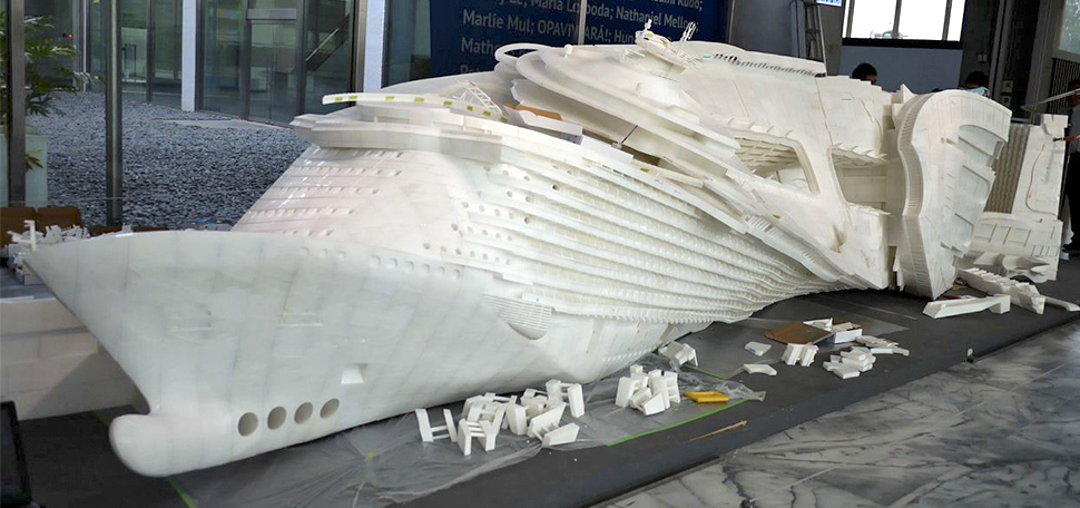 An Artist 3D Printed 100,000 Parts To Make This 26-Foot Long Sculpture
