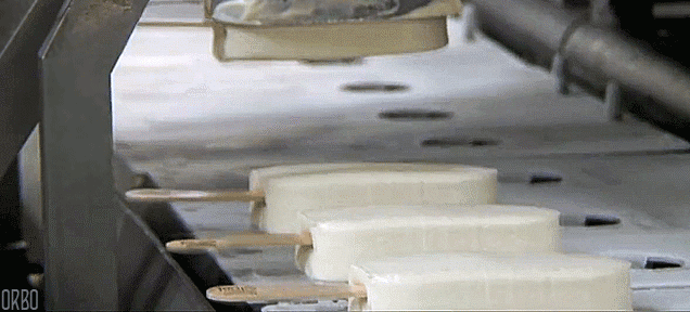 Hypnotising GIF Shows How Ice Creams Are Made