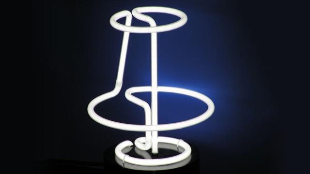 This Lamp’s Very Structure Is Its Light Source, Too