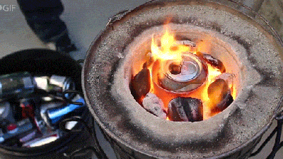 Video: Turning Aluminium Cans Into Liquid Metal Looks So Fun