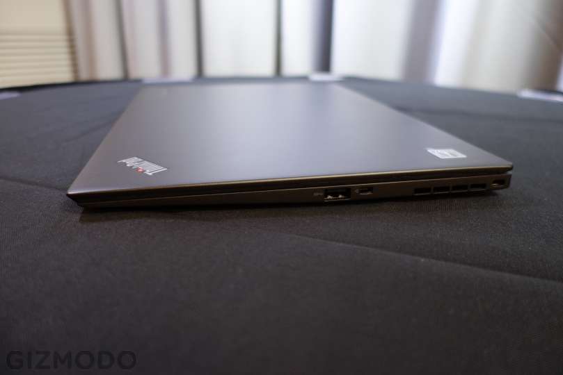 The Thinkpad X1 Carbon Is Getting Its Buttons Back