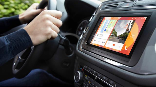 Parrot’s New In-Dash System Lets Your Car Love Android And Apple Alike