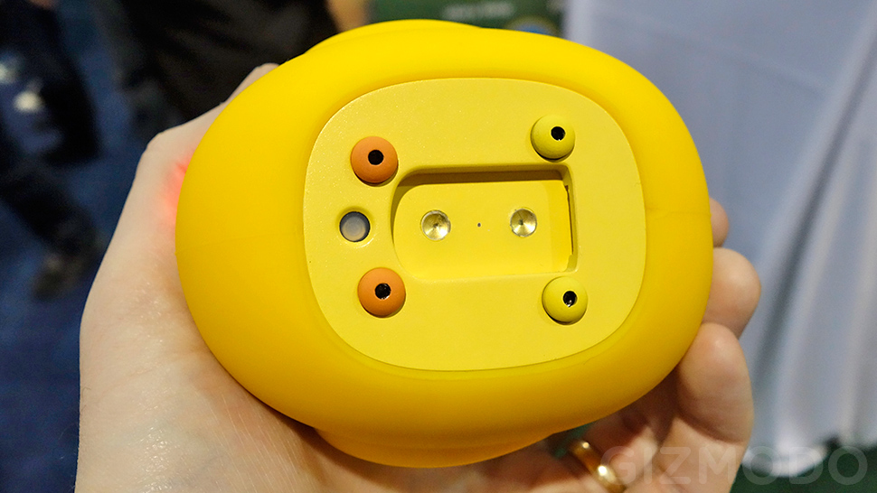 This Smart Rubber Duckie Makes Bathtime Even More Fun (and Safer)