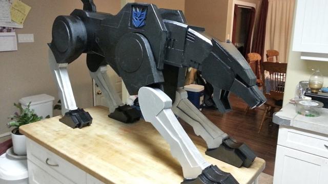 The Best Pet Ever Is A Life-Size Version Of Ravage From Transformers