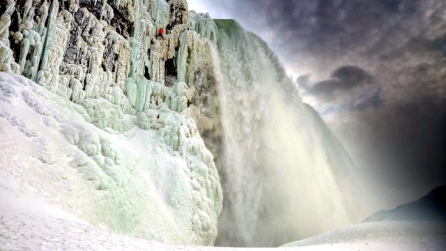Watch A Man Ice Climb A Frozen Niagara Falls For The First Time Ever