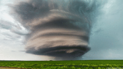 Mesmerising Animated GIFs Of Haunting Supercell Thunderstorms