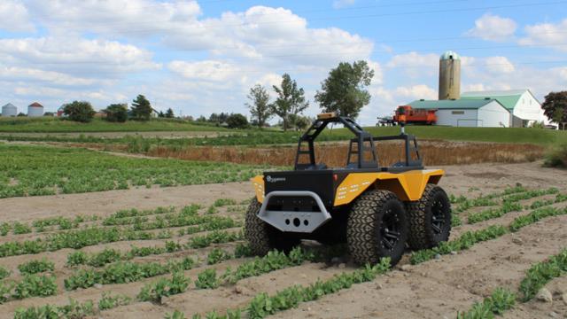 13 Fascinating Farming Robots That Will Feed Humans Of The Future