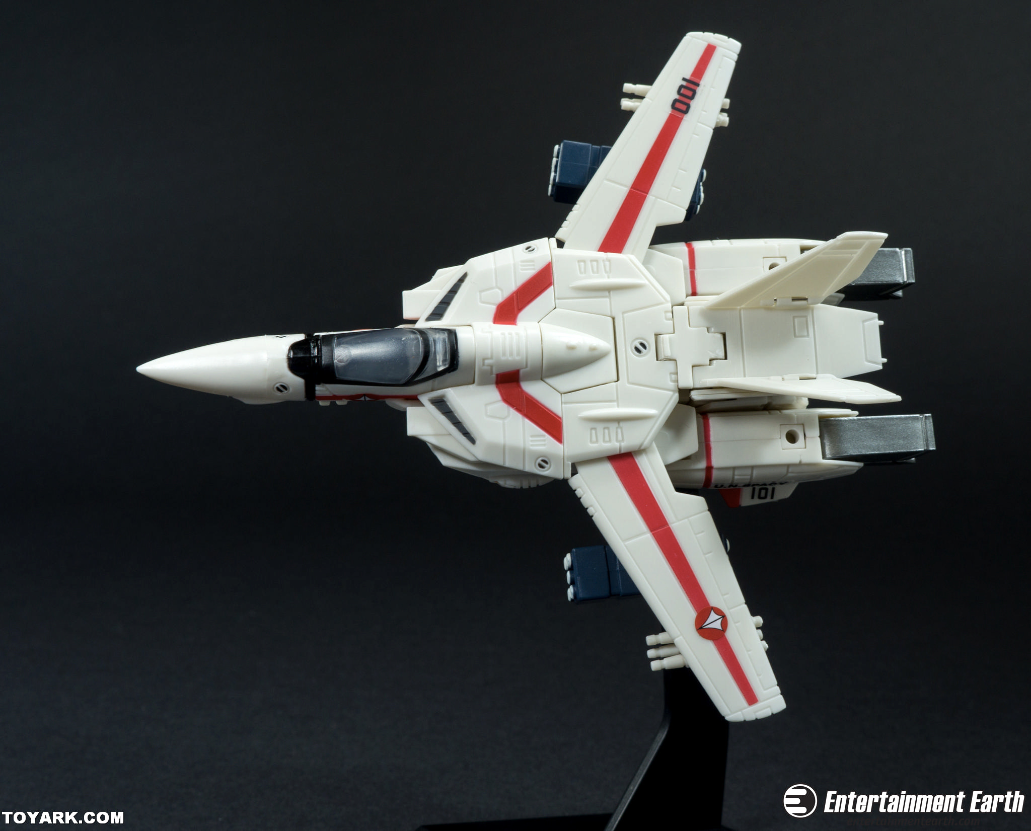 These 30th Anniversary Robotech Figures Are Pure Nostalgic Joy
