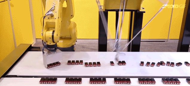 Watching These Ultra-Fast Robots Arranging Batteries Is Mesmerising