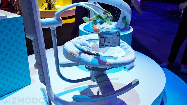 This Cradle Lets You Remotely Rock Your Baby To Sleep From Your Phone