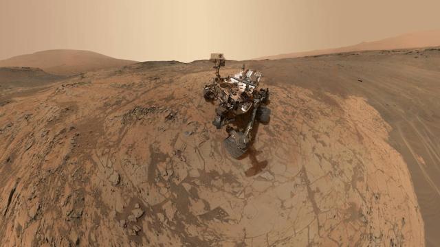 Check Out The New (And Coolest) Mars Curiosity Panorama Selfie