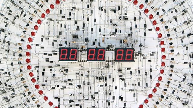 Some Very Patient Genius Soldered A Digital Clock From 1,916 Components