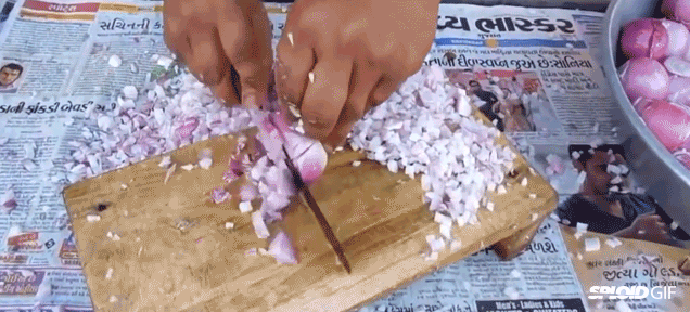 This Guy Can Chop Onions So Fast It’s Almost Unreal
