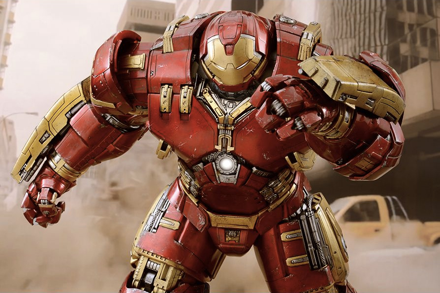 The First Official Shots Of That Unbelievable Iron Man Hulkbuster Figure
