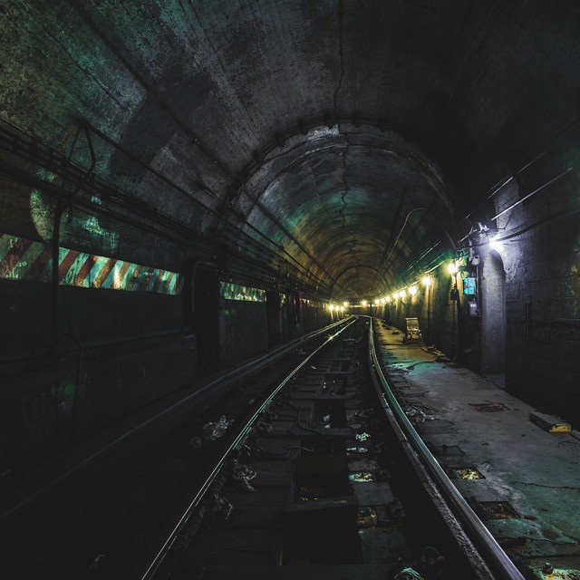 The Amazing Photos Taken By A Crazy Tunnel Spelunker 