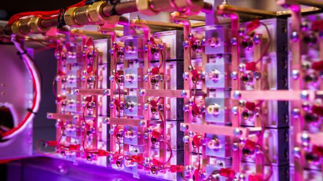 This Is The World’s Highest Peak-Power Laser Diode Array