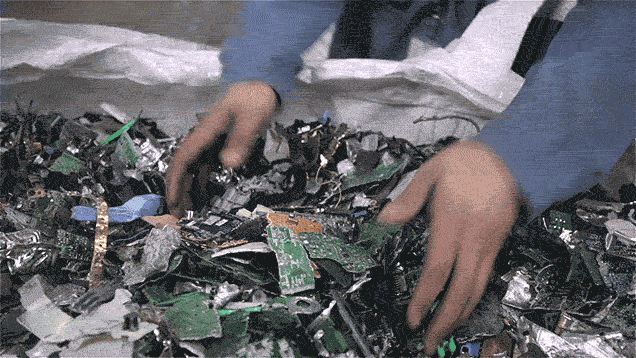 Watch Your Dead Tech Get Demolished At An E-Waste Recycling Plant