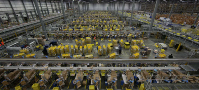 Amazon Forces Workers To Sign Sinister Non-Compete Agreements 