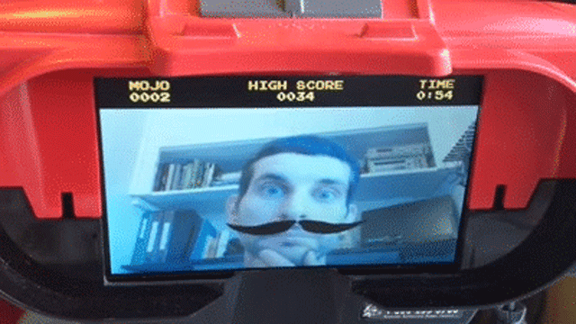 Somebody Found The Most Appropriate Use For The Nintendo Virtual Boy