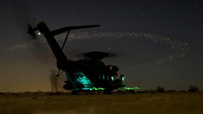 US Marines Helicopter Looks Like Its Powered By The Stars