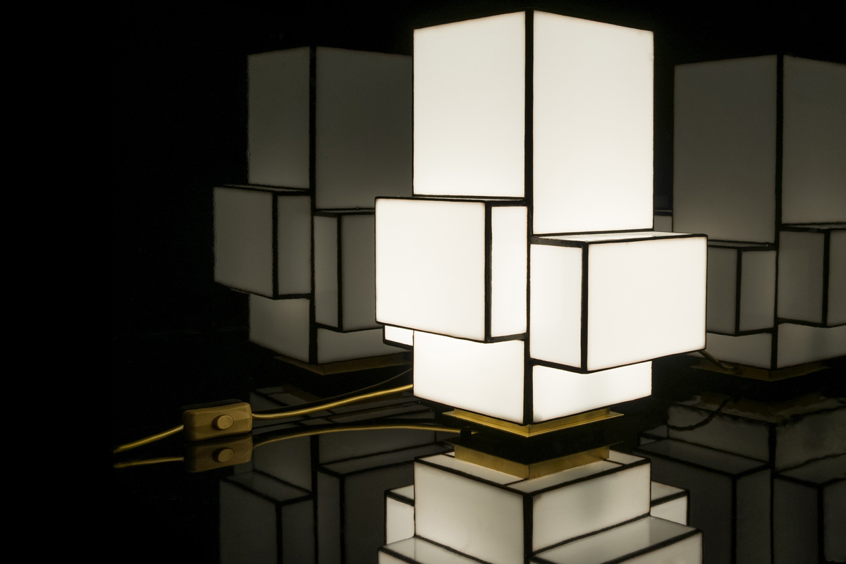 These Minimalist Lamps Are Made With Century-Old Tiffany Technology