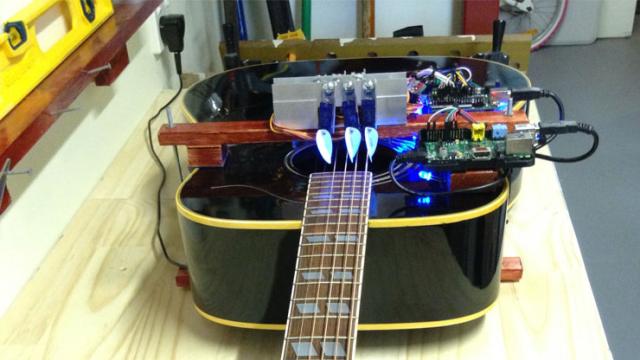 Robotic Player Guitar Shreds On Its Own