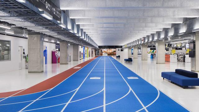 This Japanese Airport Has Running Tracks For Travellers To Follow