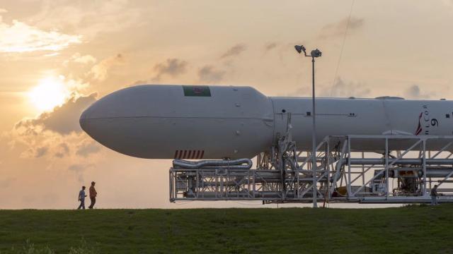 SpaceX Prepares Falcon 9 For Launch — And Reminds Us How Big Rockets Are
