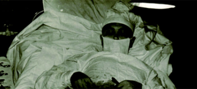 A Soviet Doctor Stranded In Antarctica Had To Cut Out His Own Appendix 