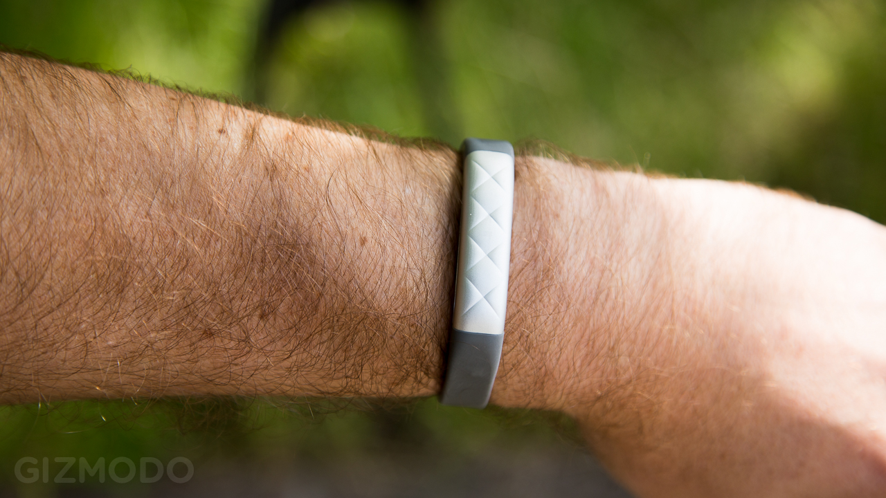 Jawbone UP3 Review: A Fitness Fiasco