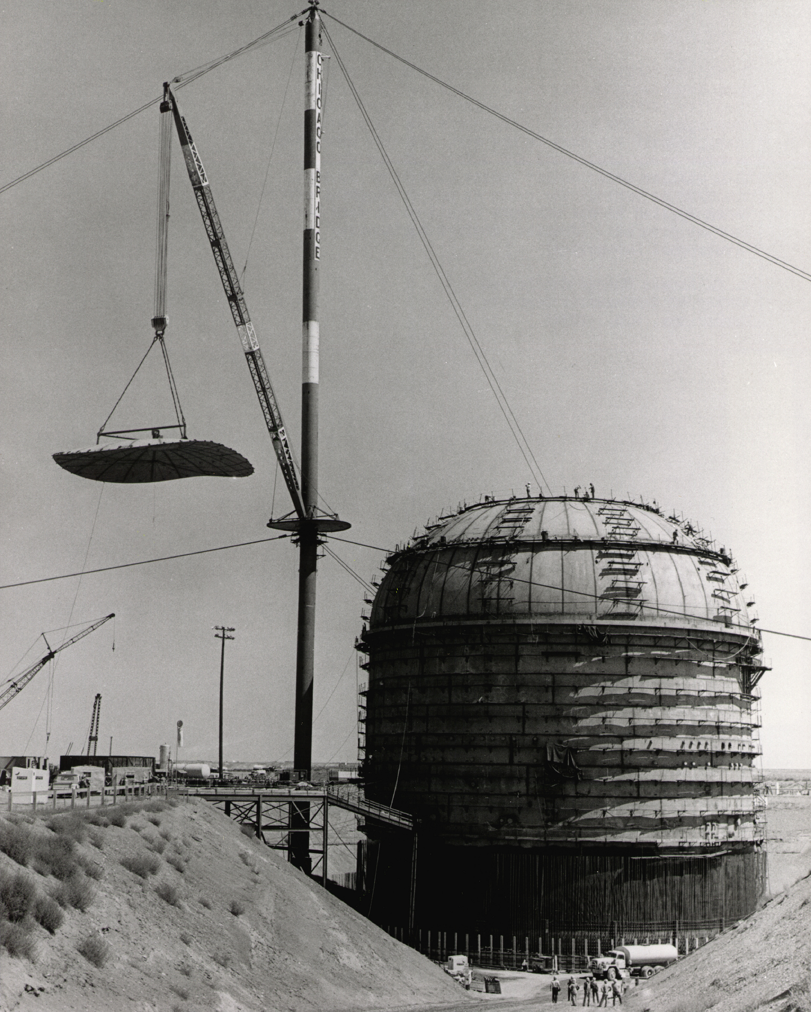 20 Incredible Images Of Atomic Age Infrastructure