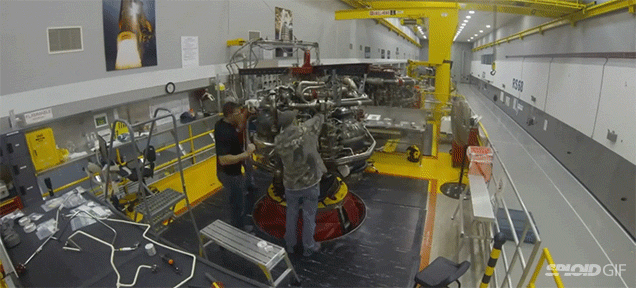 Neat Time Lapse Of NASA Assembling The RS-25 Space Shuttle Engine