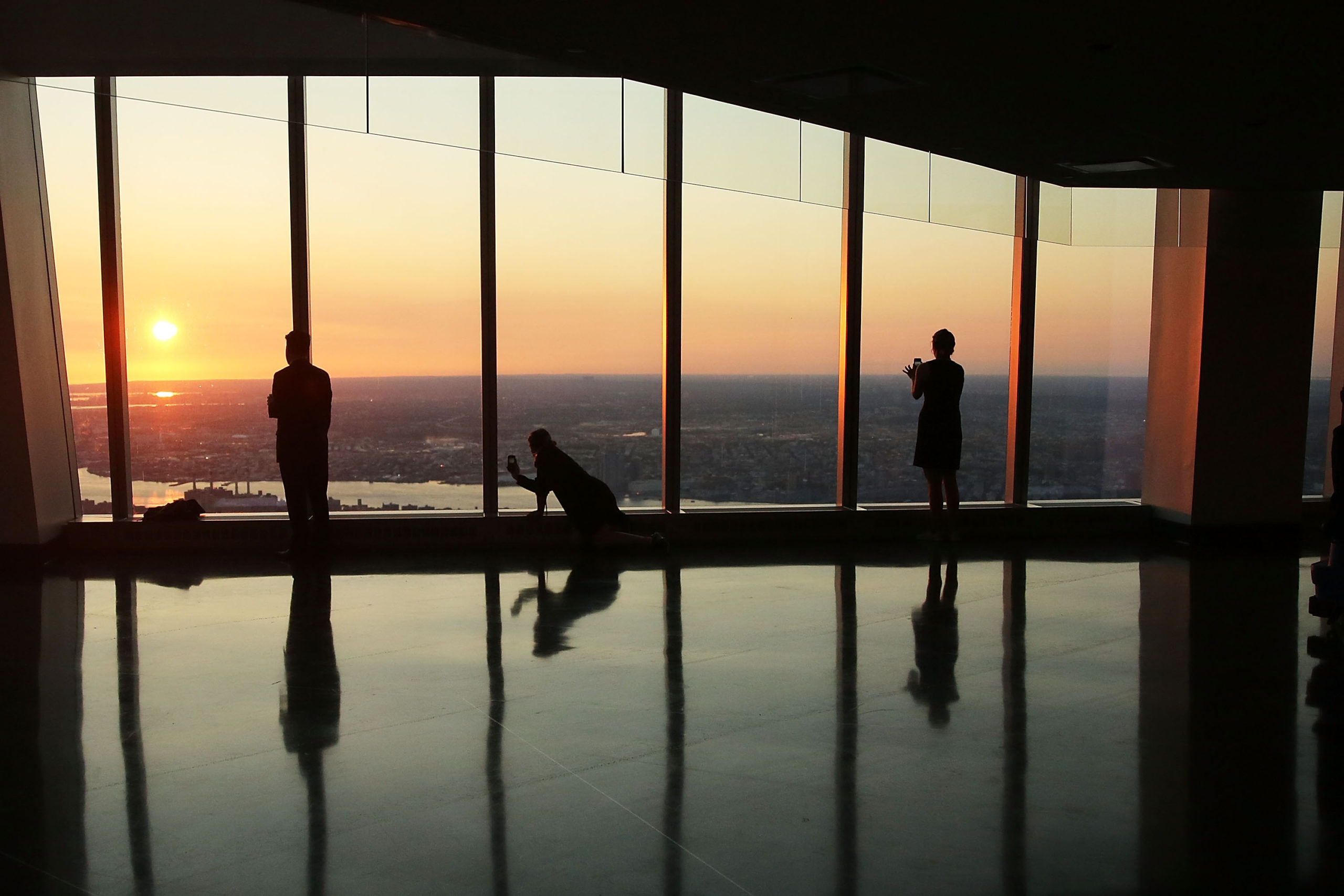 This Is What Sunrise Looks Like From The Tallest Building In America