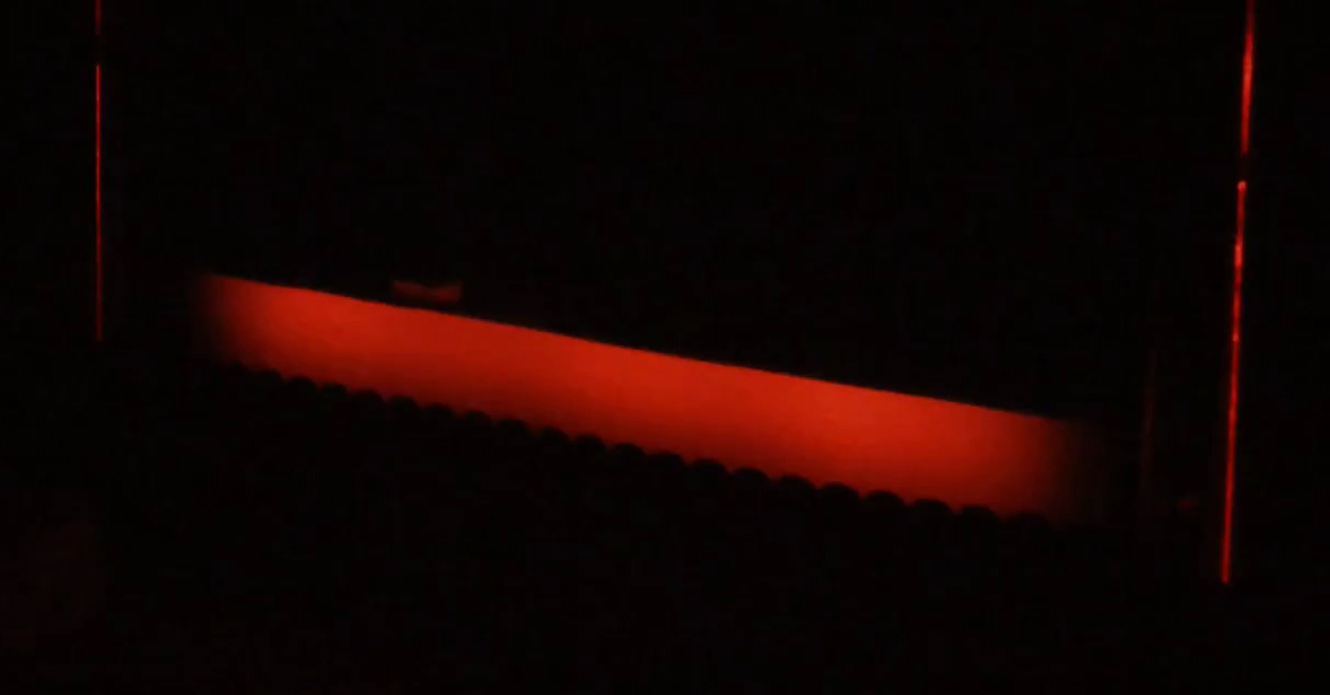 A Red Hot Knife That Toasts Bread As It Cuts Is Real And It Works