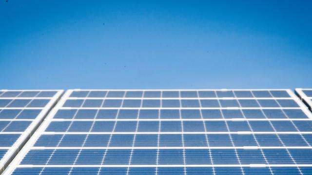 Amazon’s Building A Solar Farm To Green Its Data Centres