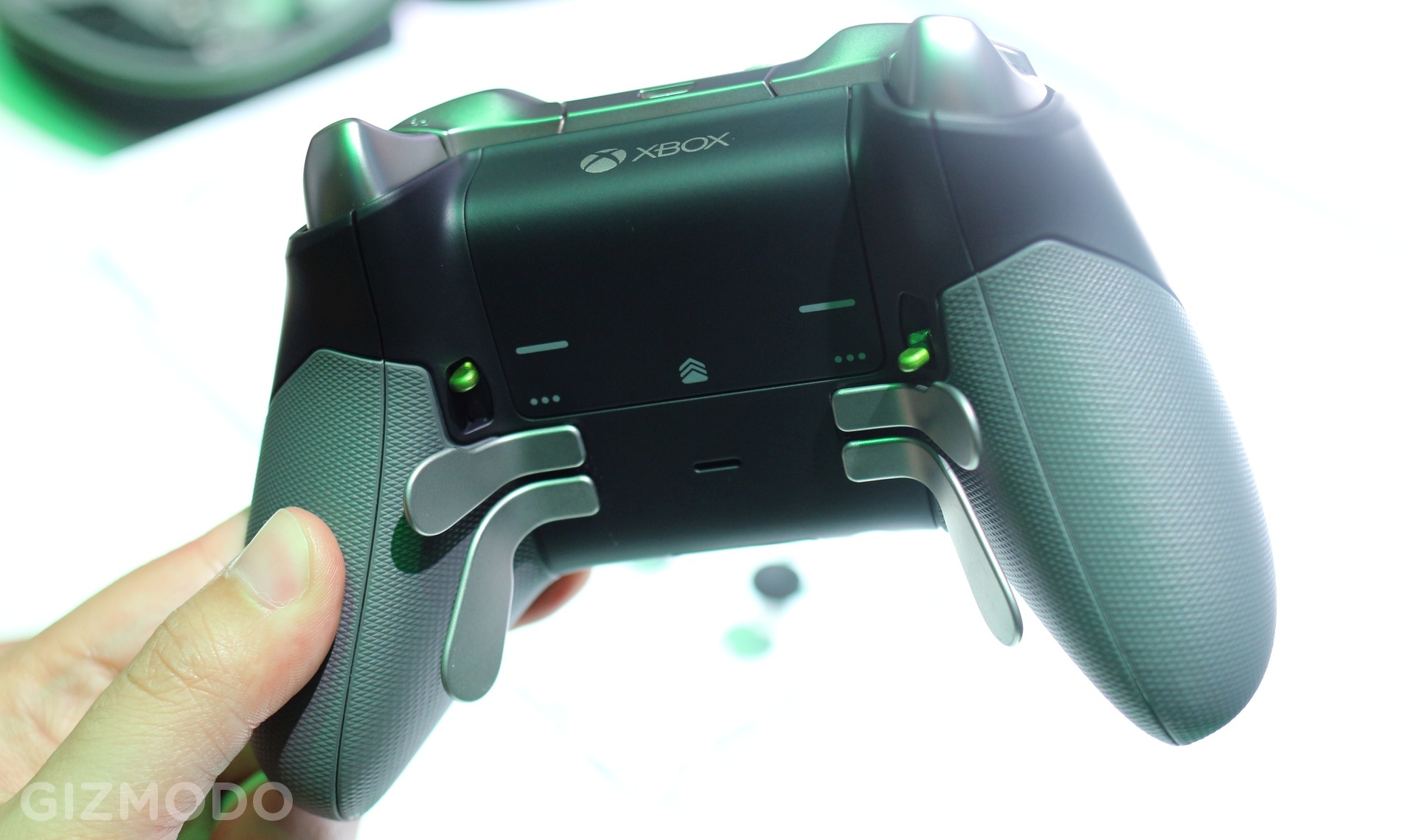 So This Is What A $150 Xbox Controller Feels Like