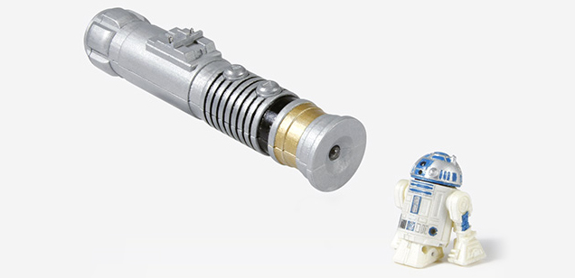 It Takes Just 10 Seconds To Recharge This Incredibly Tiny RC R2-D2