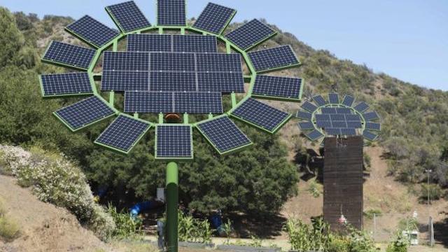 James Cameron’s Plan To Fix Solar Panels