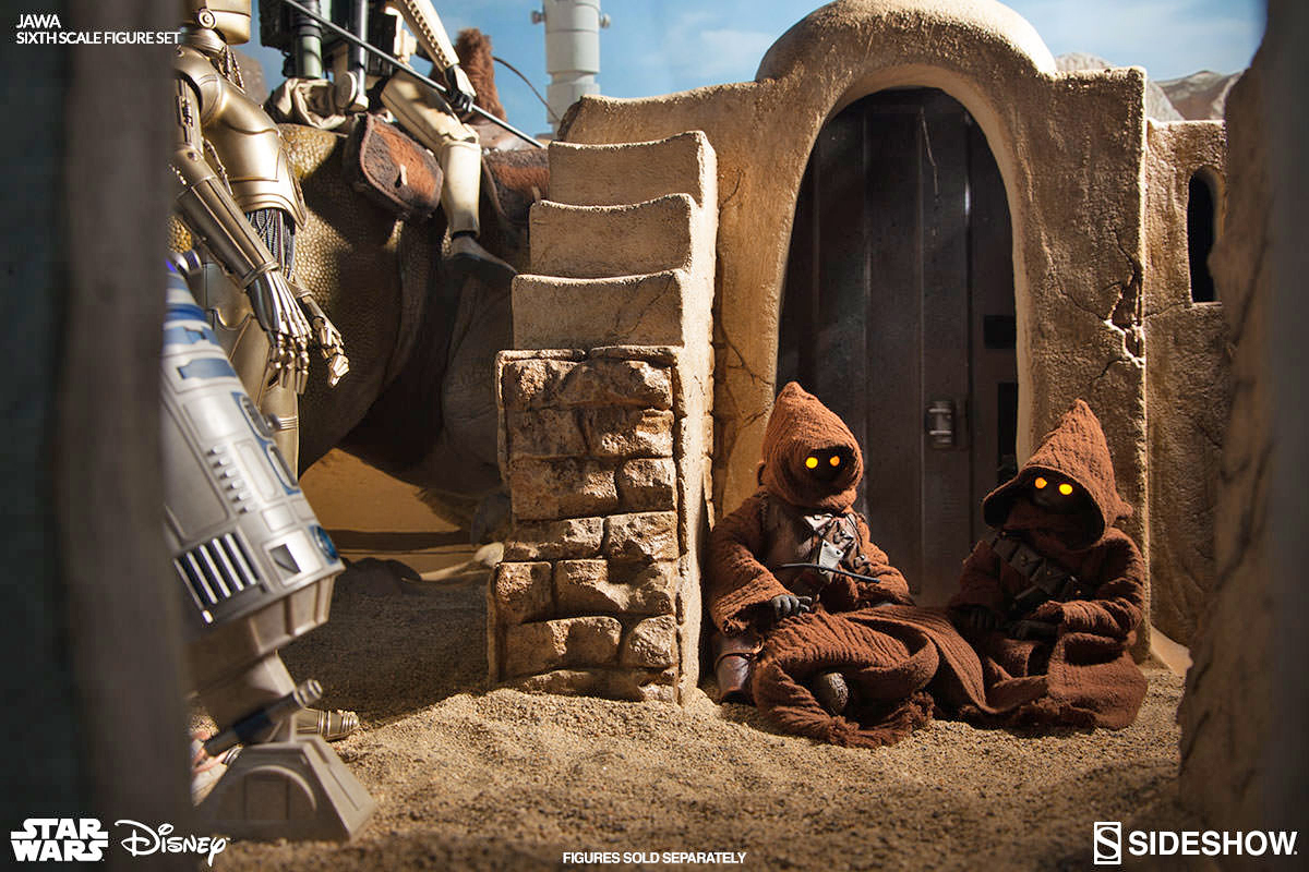 Glowing Eyes And Tiny Cloaks Make These Detailed Jawa Figures Perfect