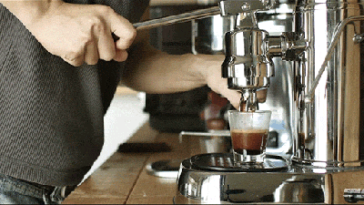 Video: The Unbelievably Soothing Sounds Of Making An Iced Latte
