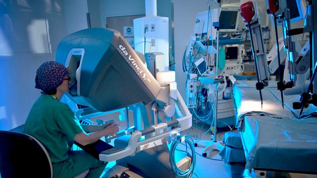 Robotic Surgery Has Been Connected To 144 US Deaths Since 2000